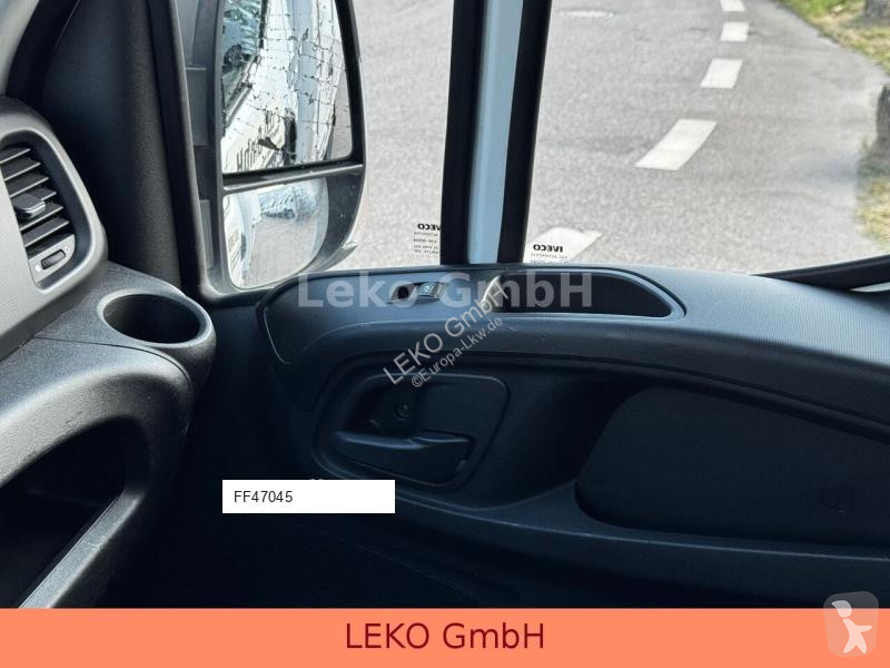 Kamion Iveco 35C13
