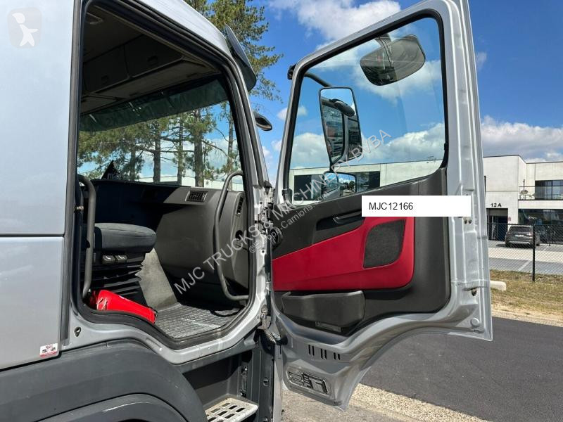 Vrachtwagen Volvo 420 6x4 AJK HOOKLIFT / HAAK...