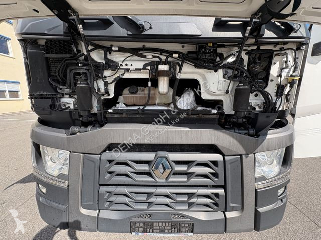 Kamion Renault...