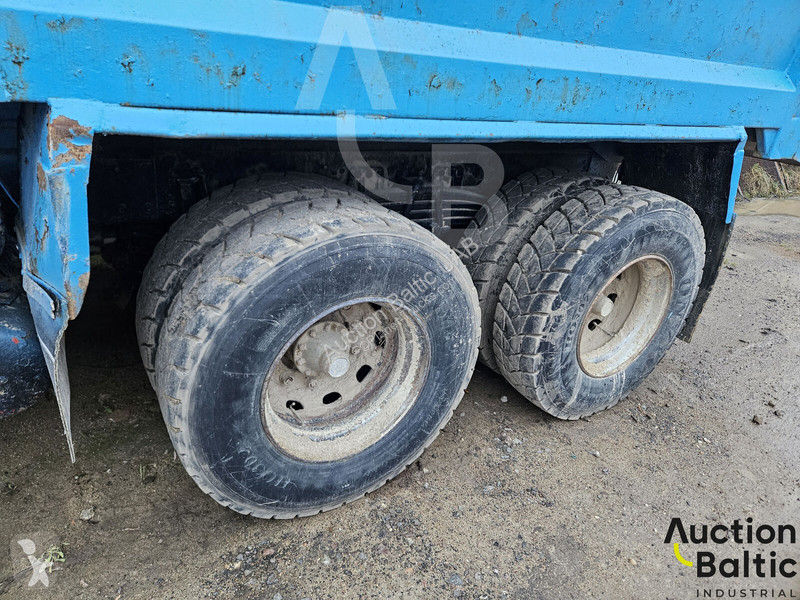 شاحنة Scania LB
