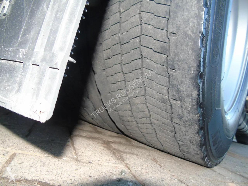 شاحنة Volvo 460 + TRS COOLING + LIFT + EURO 6