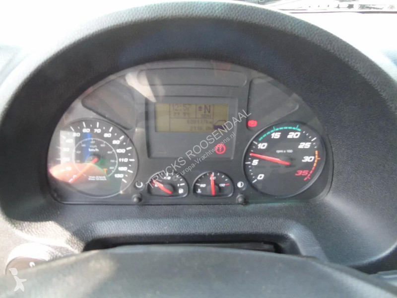 شاحنة Iveco 120E21 euro 6 + lift + lot in stock