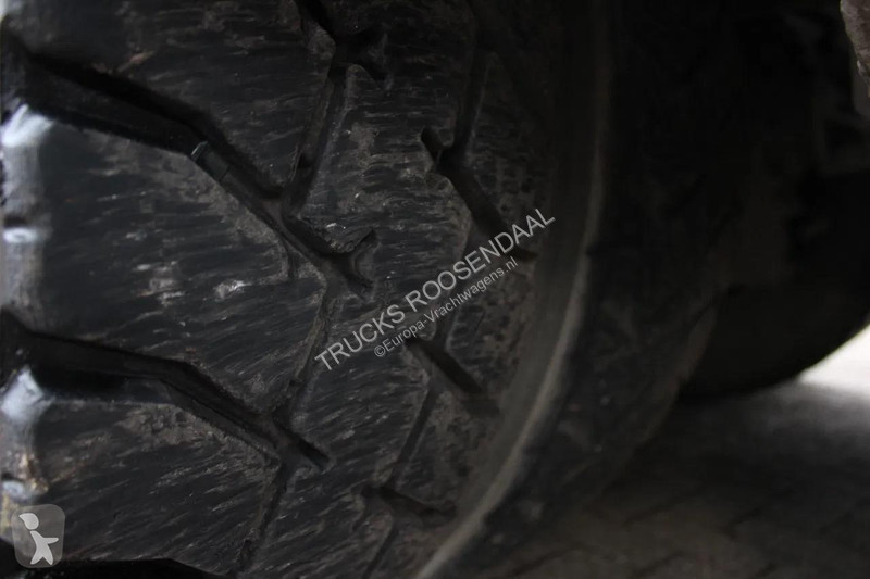 شاحنة Volvo 12340 + ADR + stokota 14.000L + manual