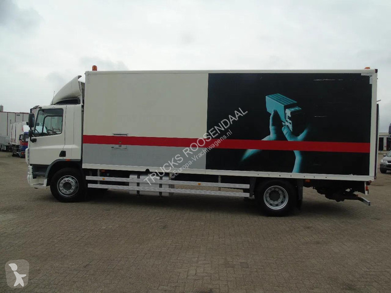شاحنة DAF 65220 + LIFT