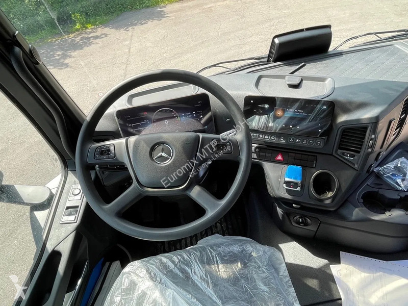 Lastbil Mercedes 4145 Mercedes-Benz 4145 8X4...