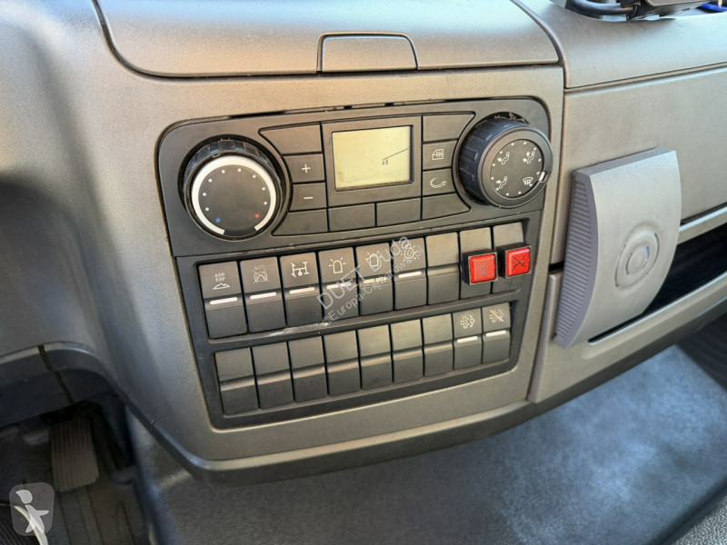 شاحنة MAN TGL 7.150 Zwyżka Ruthmann T330...