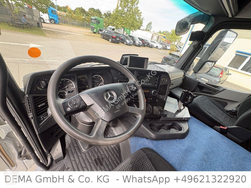 شاحنة Mercedes...
