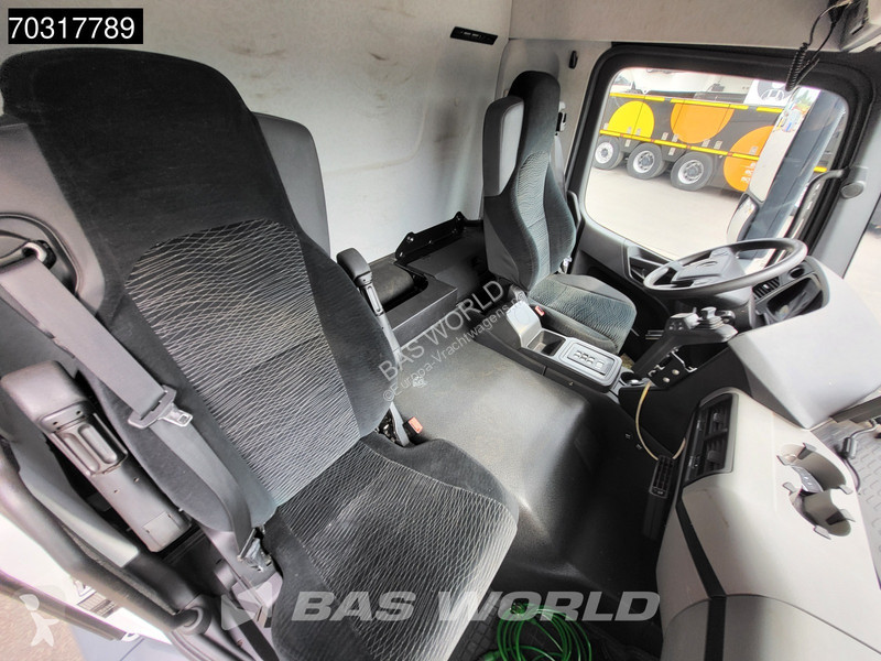 شاحنة Mercedes 2530 NGT 6X2 CNG Engine! HIAB...