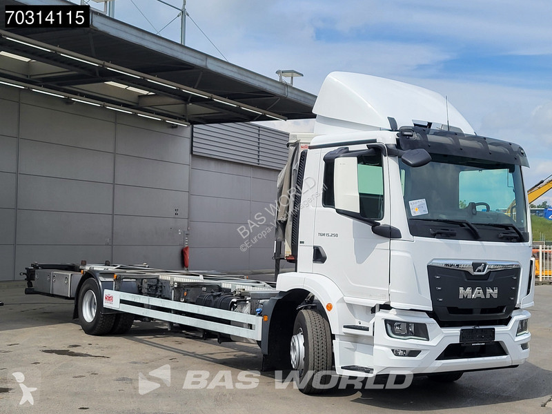 شاحنة MAN 15.250 4X2 42.000 kms! 15 tons...