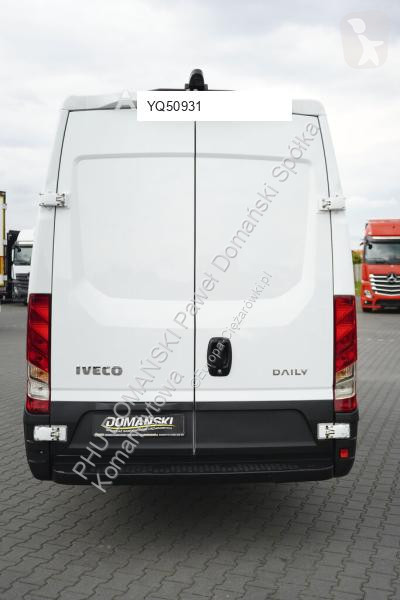 Samochód dostawczy Iveco / DAILY / 35S14 / 2,3...