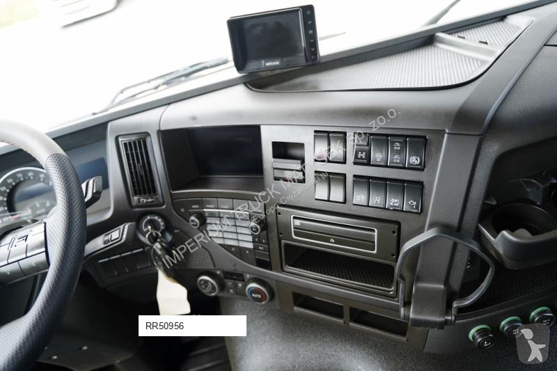 Камион Volvo HYVA HC-183 
