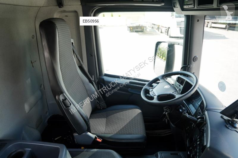 شاحنة Scania P 440 / 8x4 / WYWROTKA 2 STRONNA /...
