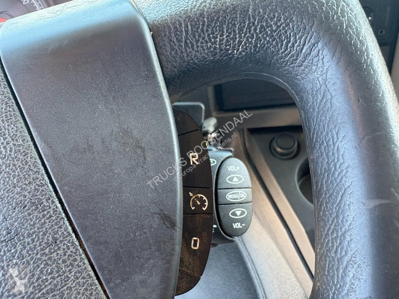 شاحنة Renault 220 DXI + CARRIER XARIOS 600 +...