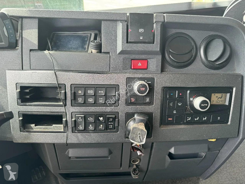 شاحنة Renault T HIGH 520 6X2 EURO 6 + PALFINGER...