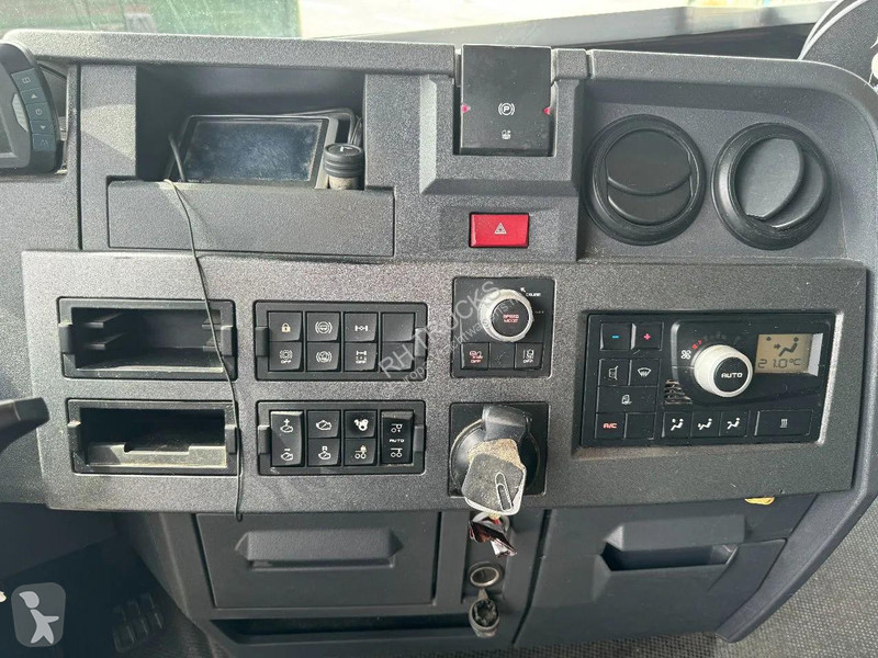شاحنة Renault T HIGH 520 6X2 EURO 6 + PALFINGER...