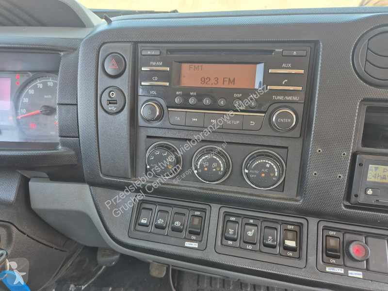 شاحنة Renault D 7.5 180 / AUTOMAT / FASSI F32 /...