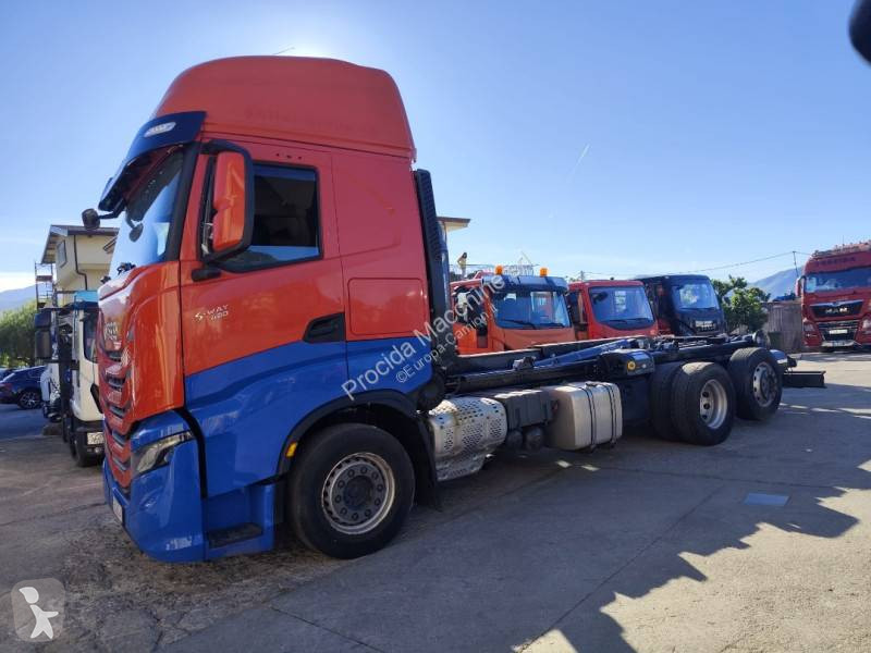 شاحنة Iveco