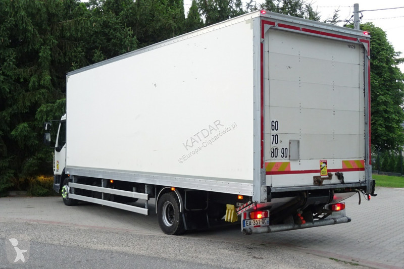 شاحنة DAF LF 220 Euro 6 kontener 18p winda...