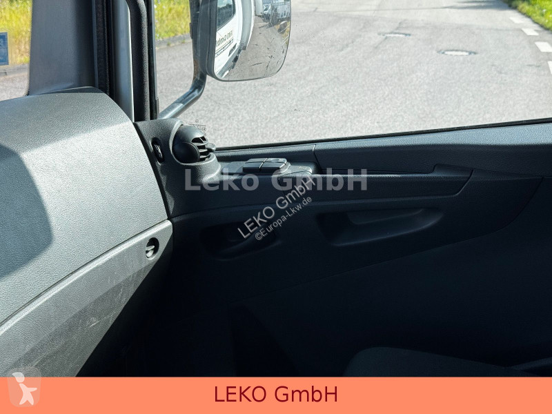 شاحنة Mercedes 1218 Mit Carrier Sp 850