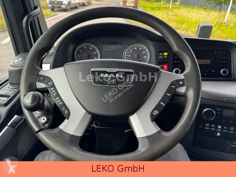 شاحنة MAN 33.480 Mit Kran( Palfinger PK 23002 )