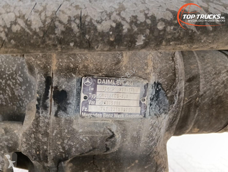 شاحنة Mercedes U 5000 4x4 - (type 437.4) 3,900...