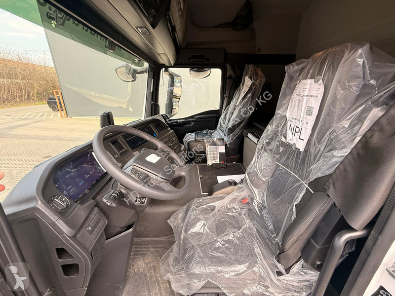 شاحنة MAN 26.520 MAN  26.520 LL 6x2 Hiab 228-6...
