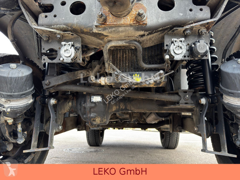 شاحنة Mercedes UNIMOG U400