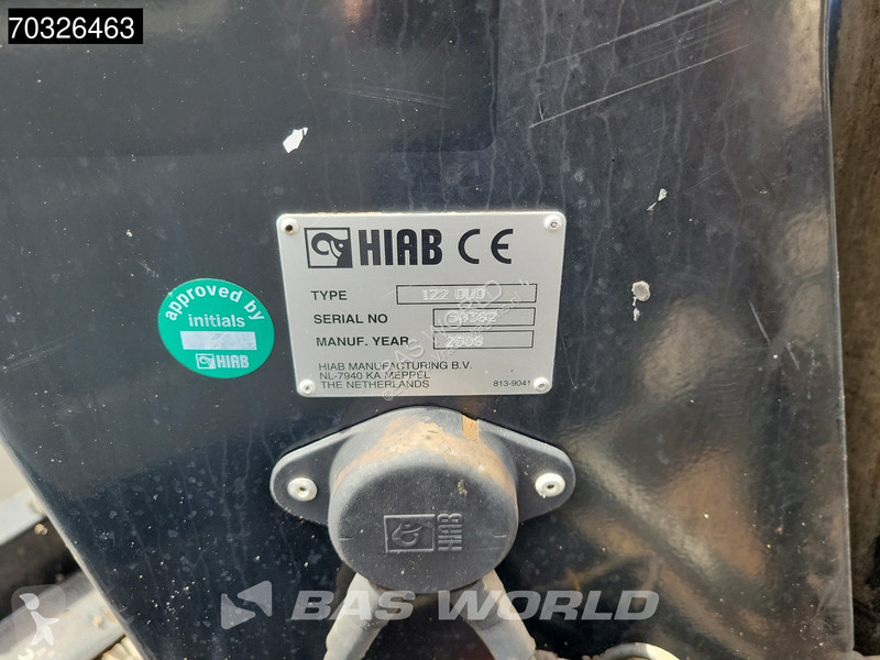 شاحنة Iveco 310 6X4 HIAB 122 Duo Kran Crane 8m3...