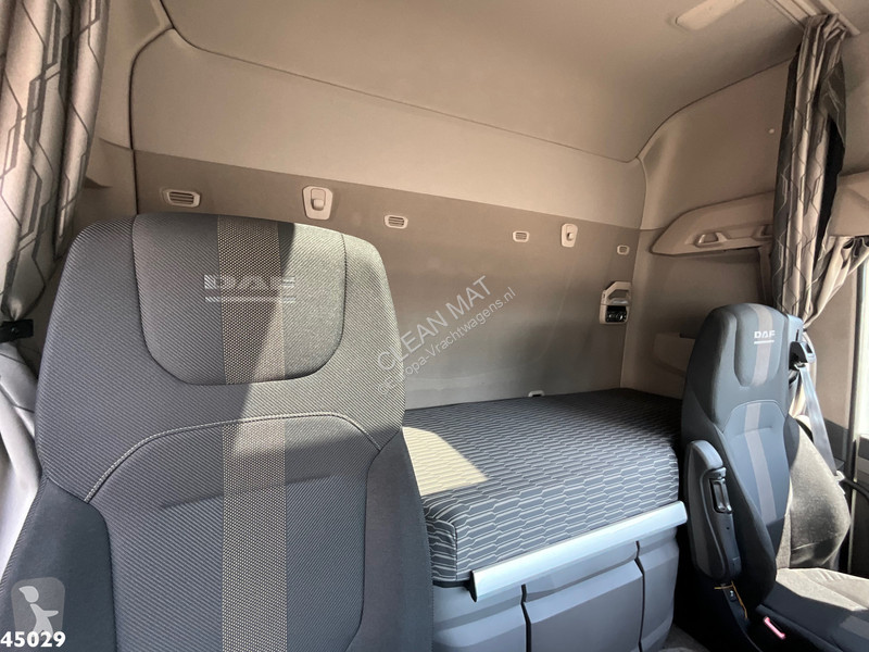 شاحنة DAF FAX  530 Euro 6 HMF 95 Tonmeter...