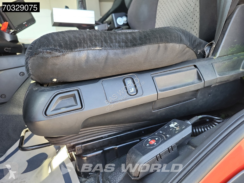 شاحنة Mercedes 2533 6X2 LOW Mileage! Lifting...