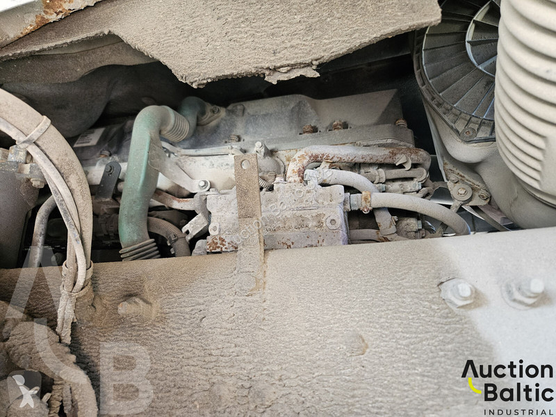 Betonárske zariadenie Volvo 480 8X4