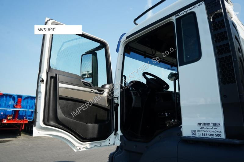 Грузовик MAN TGS 35.420