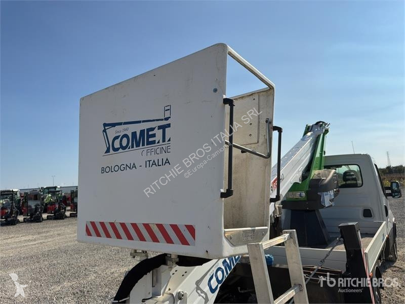 Camion Iveco 19-8,5 HQ 19 m on Iveco 35-140...