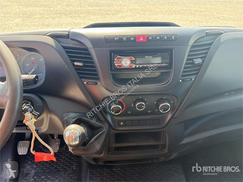 Furgoneta Iveco