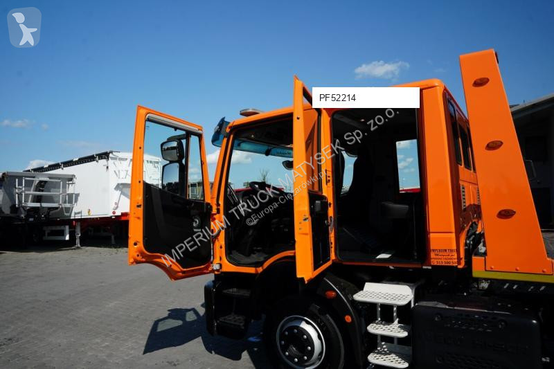 Camión Iveco EUROCARGO / LAWETA HYDRAULICZNA /...