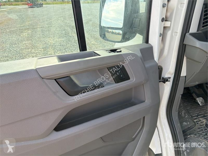 Volkswagen CRAFTER 35 Flatbed Truck truck