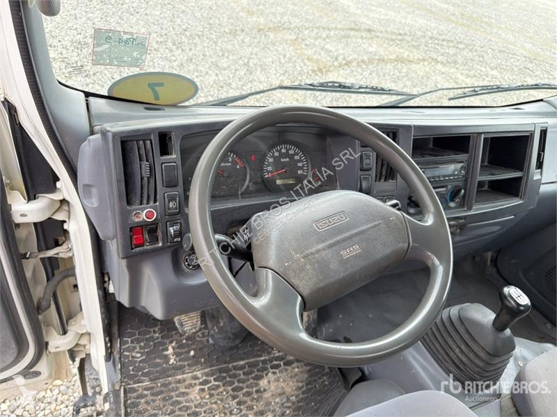 Kamion Isuzu S/A Dump Truck
