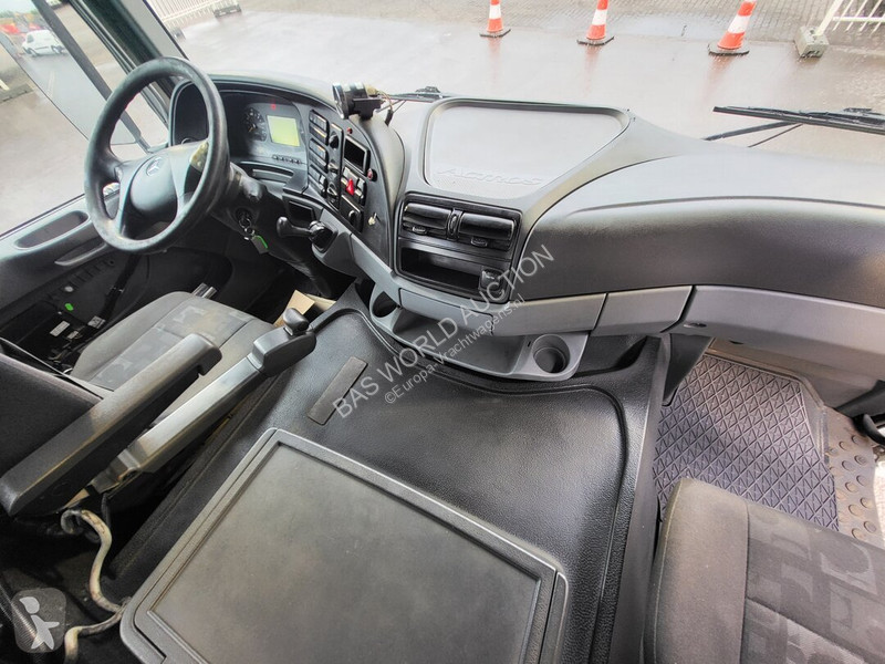 Camión Mercedes 2541