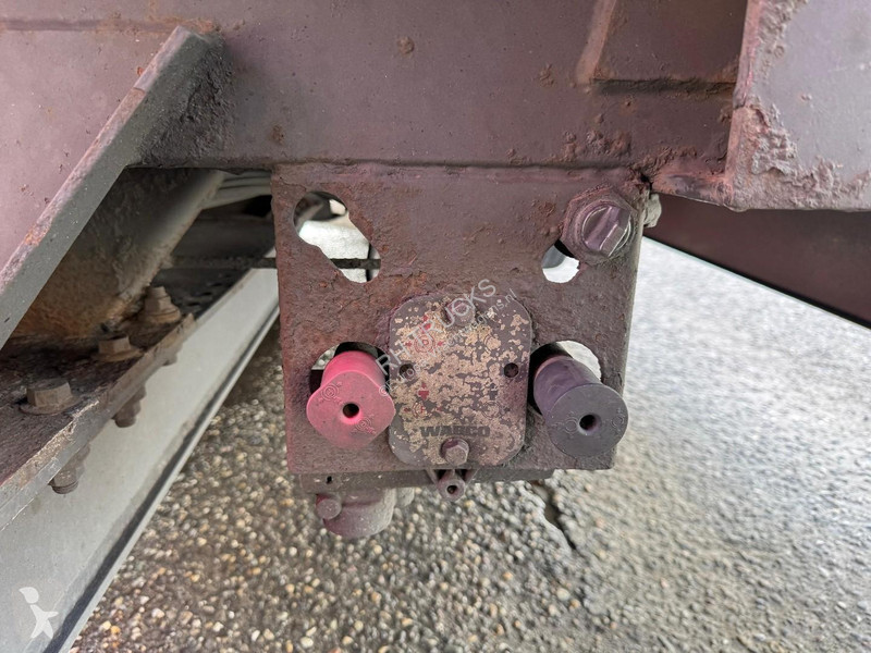 Camión Volvo 420 6X2 EURO 6 + 2 AXLE VAN ECK...