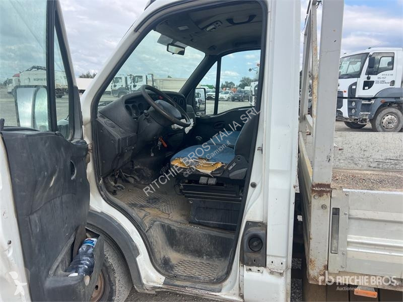 Camion Iveco 29L9 Flatbed Truck