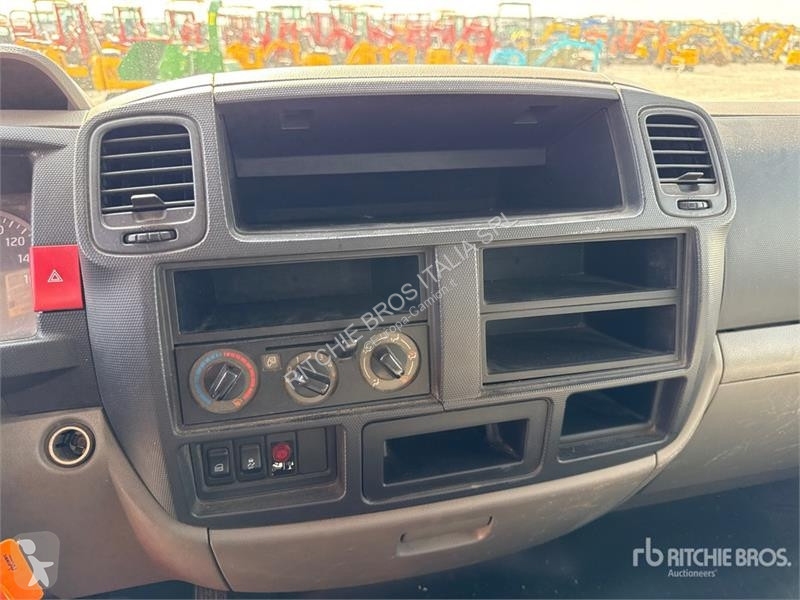 Lastbil Nissan Isoli PNT 230 20.5 m on Nissan...