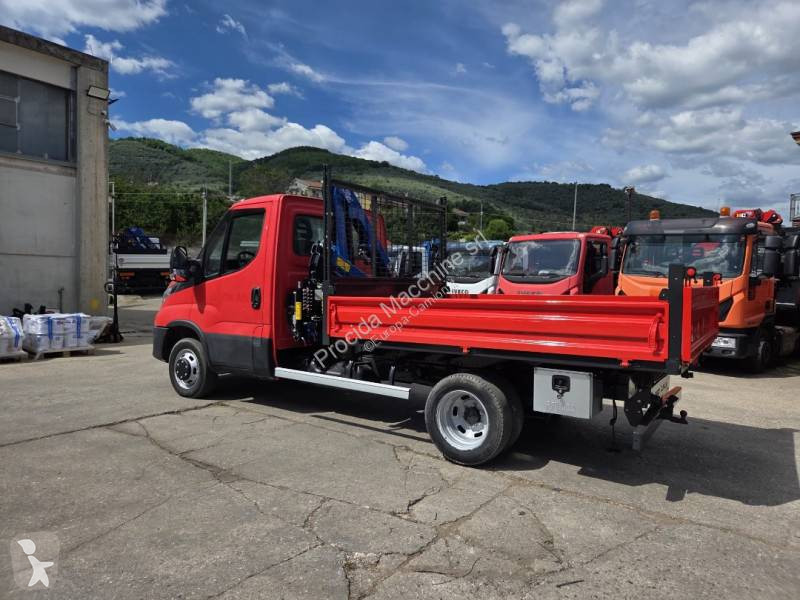 Véhicule utilitaire Iveco 35C12