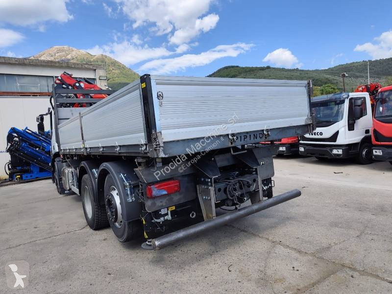 Iveco AD 260 S 31 X/P truck