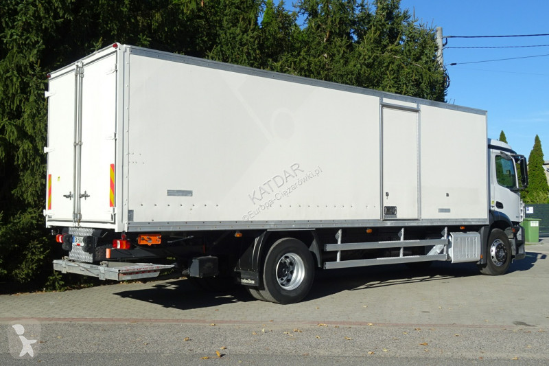 Mercedes 1827 Euro 6 kontener 21 pal 387tys.km...