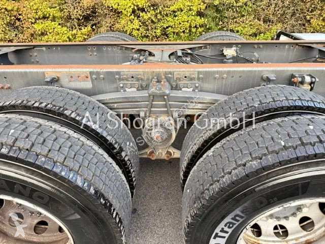 Kamion Volvo 460 / 8x4 / Voll Blatt / Euro 6