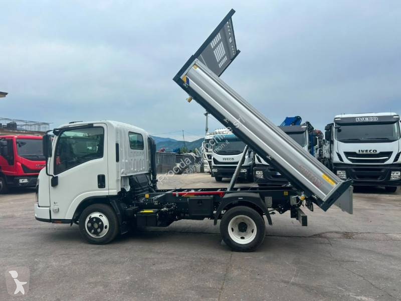 Kamion Isuzu