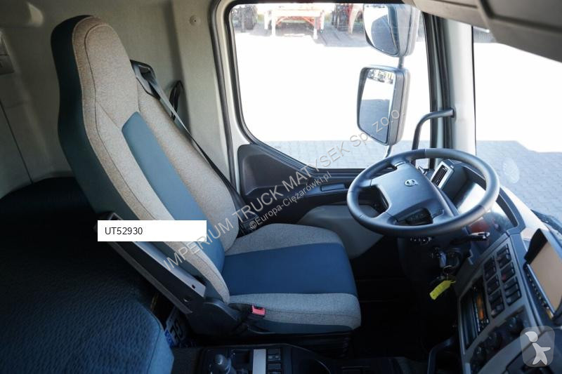 Kamion Volvo FE 320 / 4x2 / CHŁODNIA - 8,9 M /...