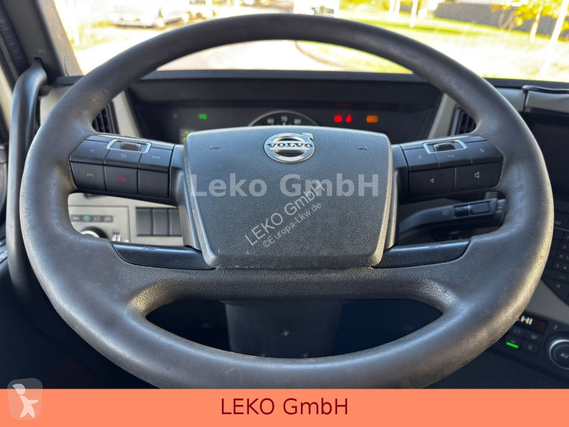 Teherautó Volvo 420 Liftachse