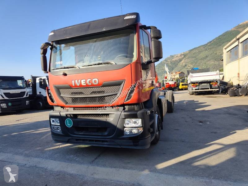Iveco AD 260 S 31 truck