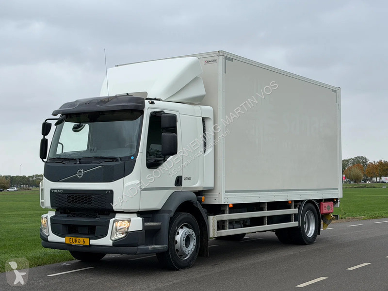 Teherautó Volvo 250.18